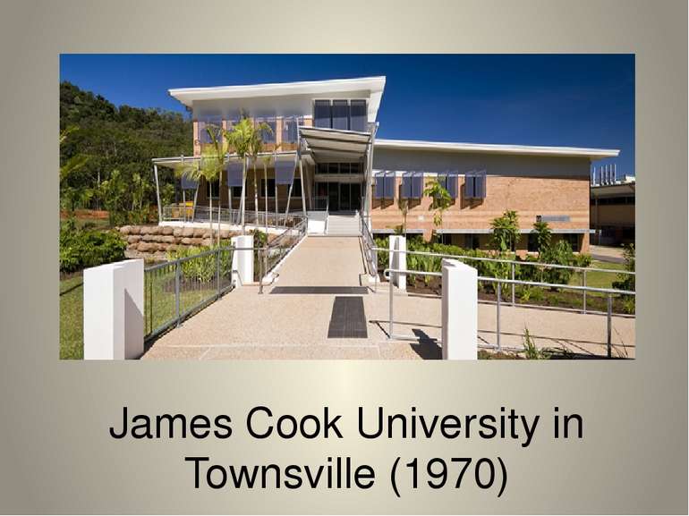 James Cook University in Townsville (1970)