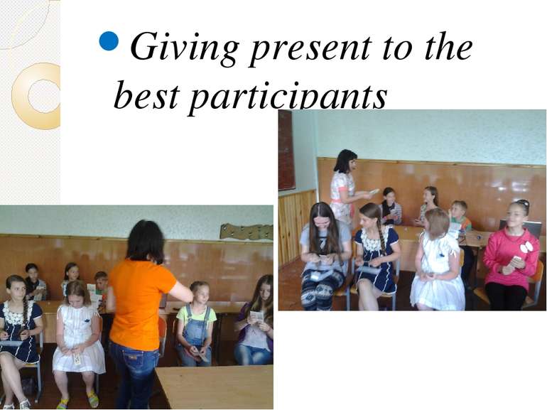 Giving present to the best participants